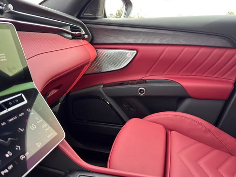 New 2026 Maserati Grecale Modena image 23