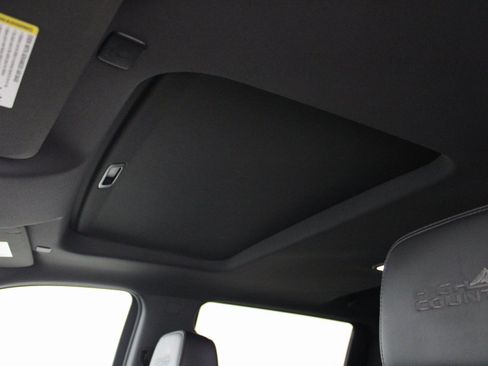 Used 2019 Chevrolet Silverado 1500 High Country w/ Safety Package II image 17