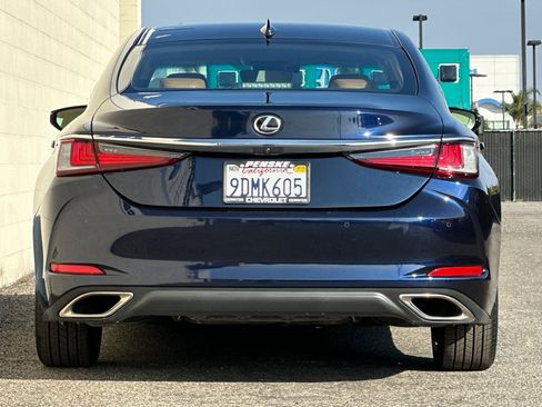 Used 2023 Lexus ES 350 w/ Premium Package image 5