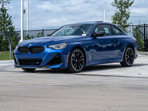 Certified 2025 BMW M240i Coupe RWD image 5