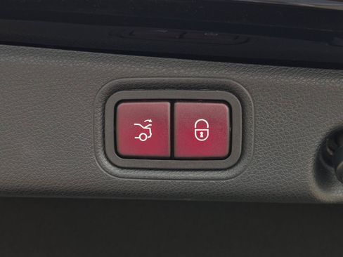 Used 2023 Mercedes-Benz E 53 AMG 4MATIC Sedan image 9