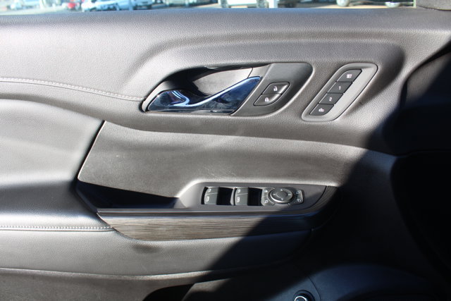Used 2022 GMC Acadia SLT w/ Preferred Package FWD image 36