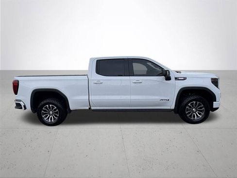Used 2022 GMC Sierra 1500 AT4 w/ AT4 Premium Package image 5
