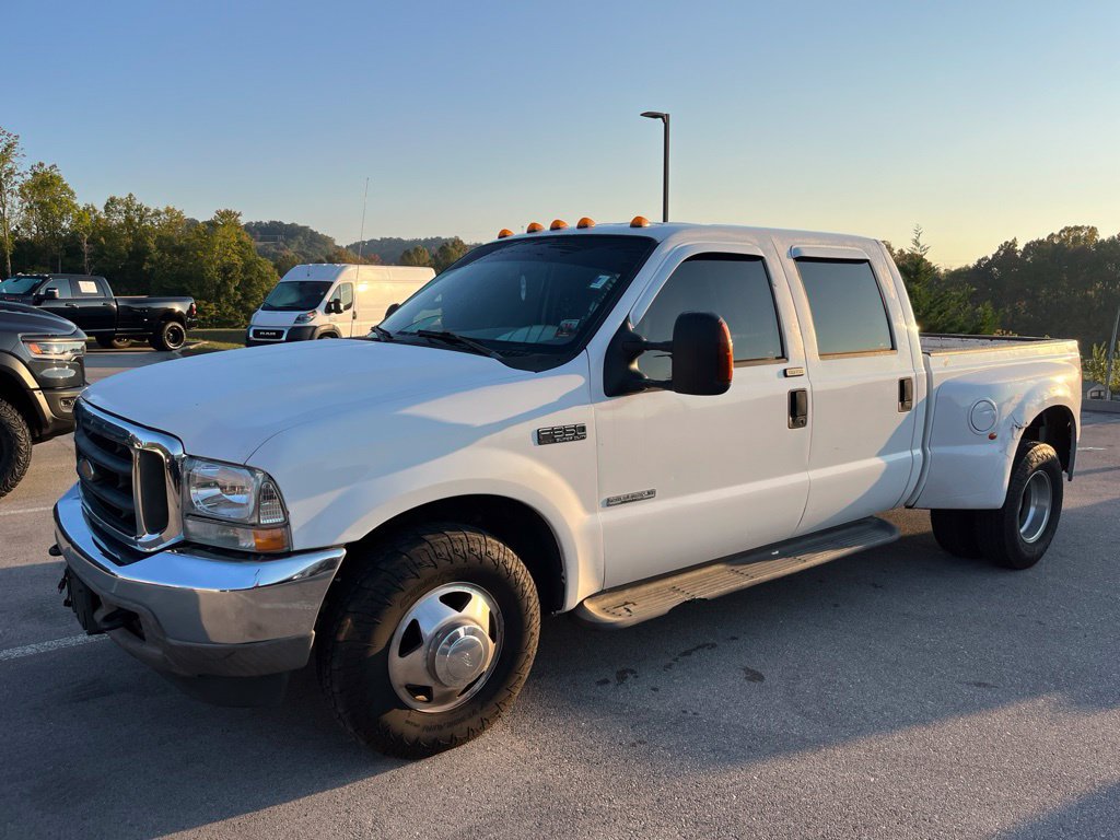 Used 2004 Ford F350 2WD Crew Cab DRW Super Duty image 1