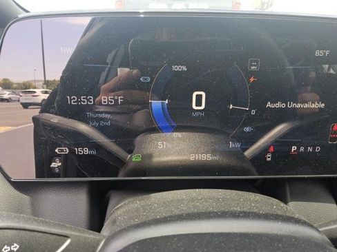 Used 2025 Chevrolet Equinox EV RS FWD image 18