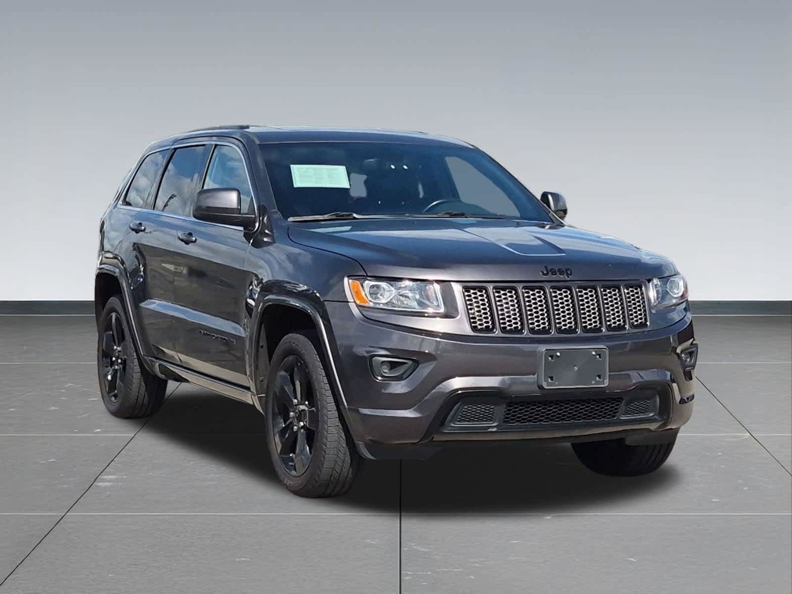 Used 2015 Jeep Grand Cherokee Altitude AWD/4WD image 8