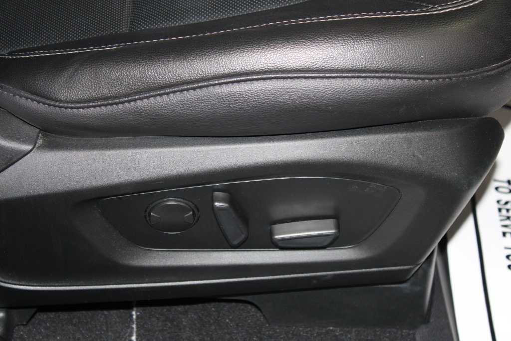 Used 2024 Ford Explorer Limited AWD/4WD image 39