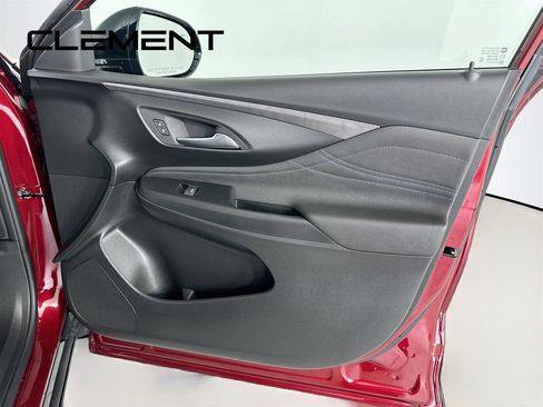 Used 2024 Buick Envista Sport Touring w/ Convenience I Package FWD image 34