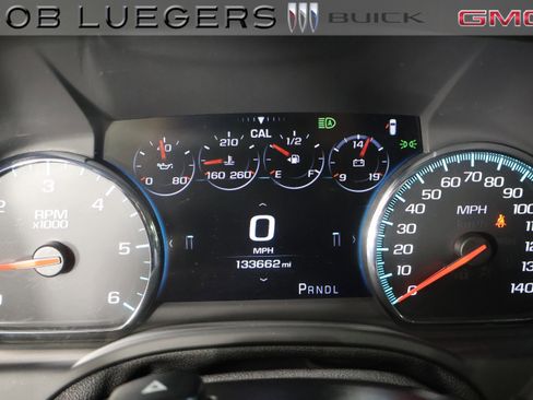 Used 2018 GMC Yukon Denali w/ Open Road Package image 28