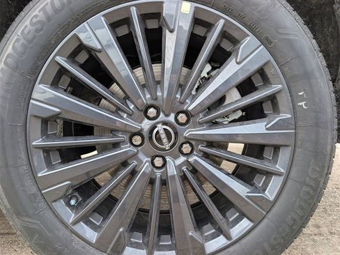 New 2026 Nissan Pathfinder SL image 6