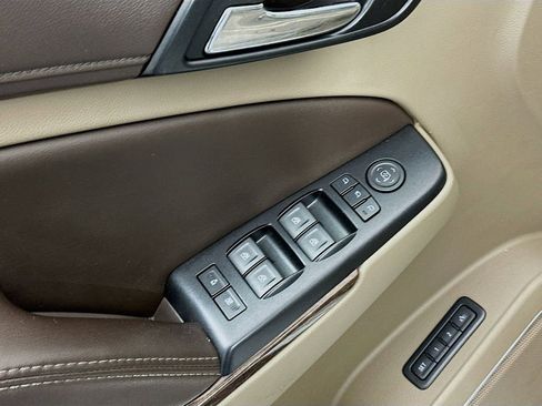 Used 2018 Chevrolet Tahoe LT image 18