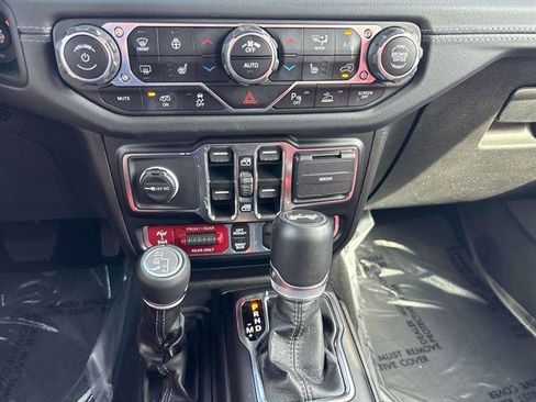 Certified 2024 Jeep Wrangler Unlimited Rubicon 392 image 27