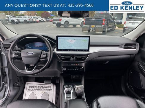 Used 2024 Ford Escape Platinum AWD/4WD image 8