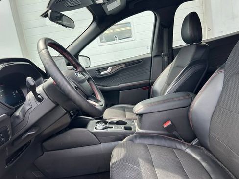 Used 2023 Ford Escape ST-Line Select w/ Tech Pack #2 AWD/4WD image 8