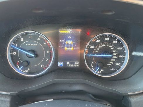 Used 2019 Subaru Ascent Limited AWD/4WD image 16