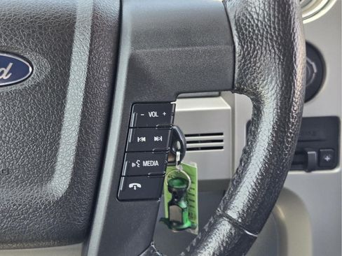 Used 2013 Ford F150 Lariat w/ Luxury Equipment Group RWD image 29