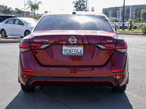 Used 2022 Nissan Sentra SV w/ Trunk Package image 5