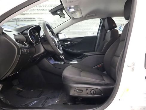 Used 2023 Chevrolet Malibu LT image 12