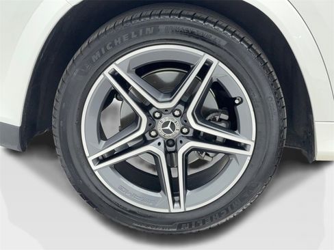 Used 2025 Mercedes-Benz GLS 450 4MATIC w/ AMG Line Exterior image 52