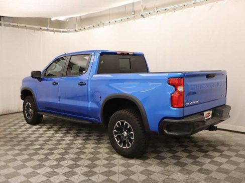 Used 2025 Chevrolet Silverado 1500 ZR2 w/ Technology Package image 15