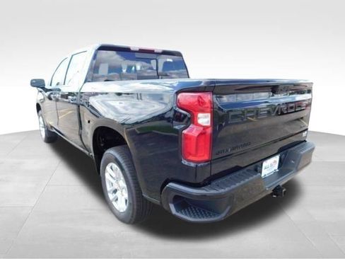 New 2026 Chevrolet Silverado 1500 RST w/ Convenience Package II RWD image 9