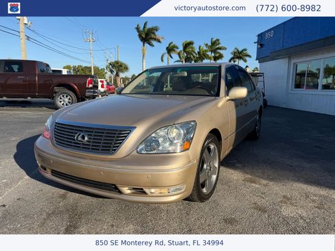 Used 2005 Lexus LS 430 RWD image 3