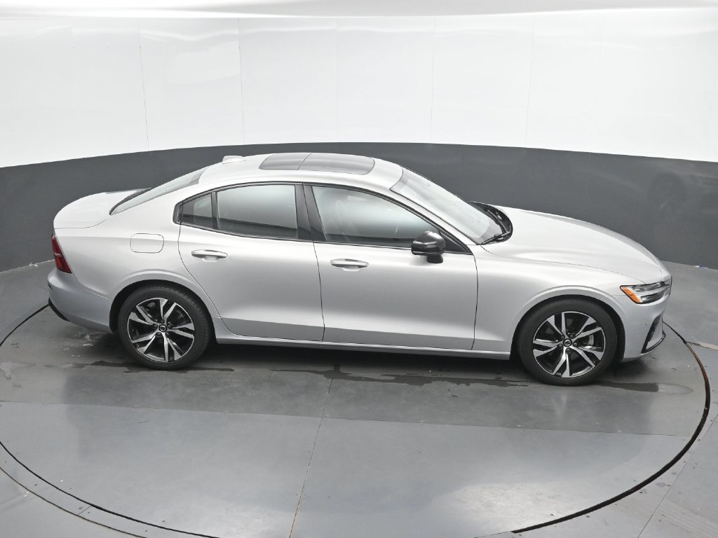Used 2024 Volvo S60 B5 Core FWD image 33