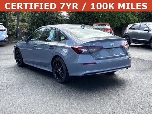 Used 2025 Honda Civic Sport Touring image 4