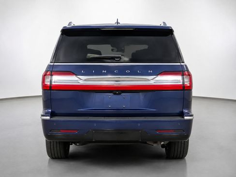 Used 2020 Lincoln Navigator L Reserve w/ Luxury Package AWD/4WD image 3