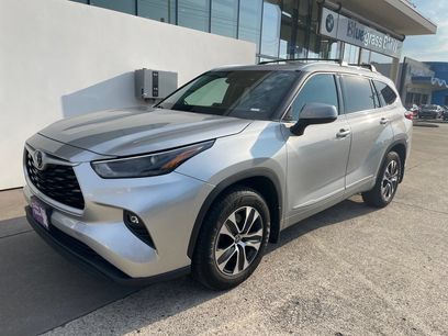 Used 2022 Toyota Highlander XLE