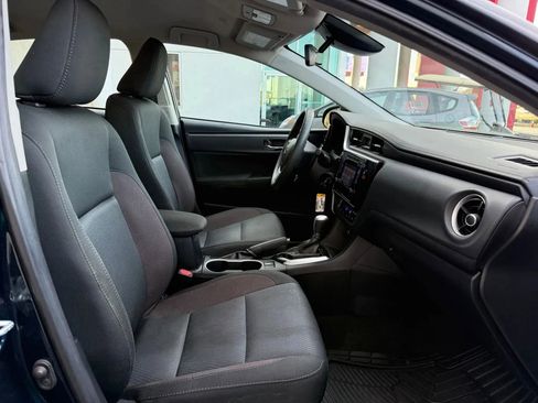 Used 2019 Toyota Corolla L image 18