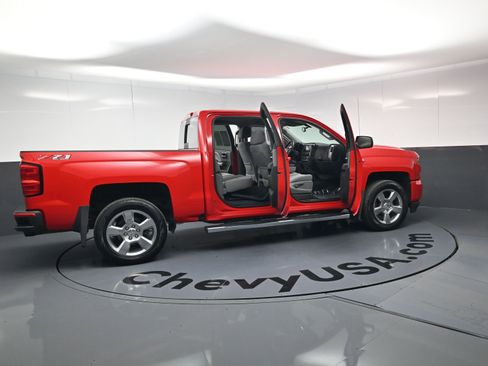 Used 2018 Chevrolet Silverado 1500 LT w/ All Star Edition image 22