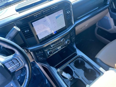 Used 2023 Ford F350 Lariat image 23