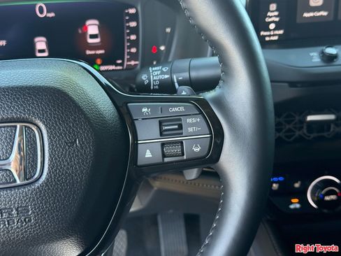 Used 2025 Honda Accord Touring image 18