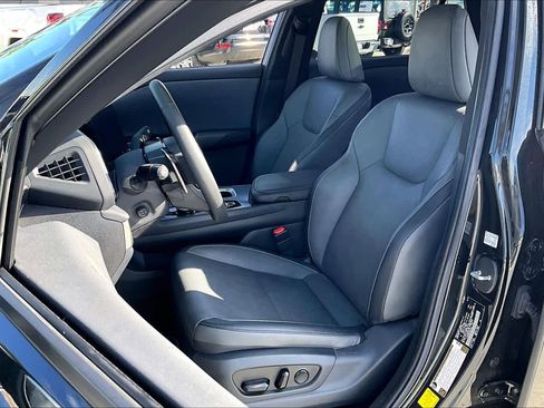 Used 2024 Lexus RZ 300e Premium image 7