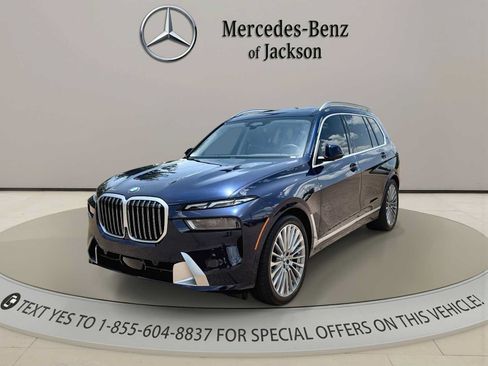 Used 2024 BMW X7 xDrive40i AWD/4WD image 1