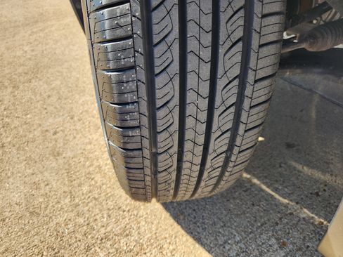 Certified 2024 Chevrolet Equinox LT image 12