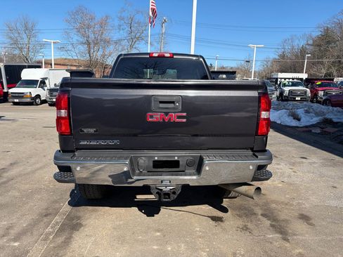 Used 2016 GMC Sierra 2500 SLT w/ Driver Alert Package image 9