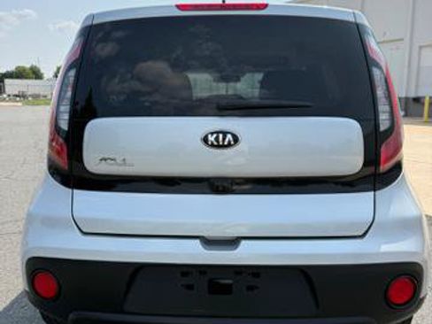 Used 2019 Kia Soul FWD image 5