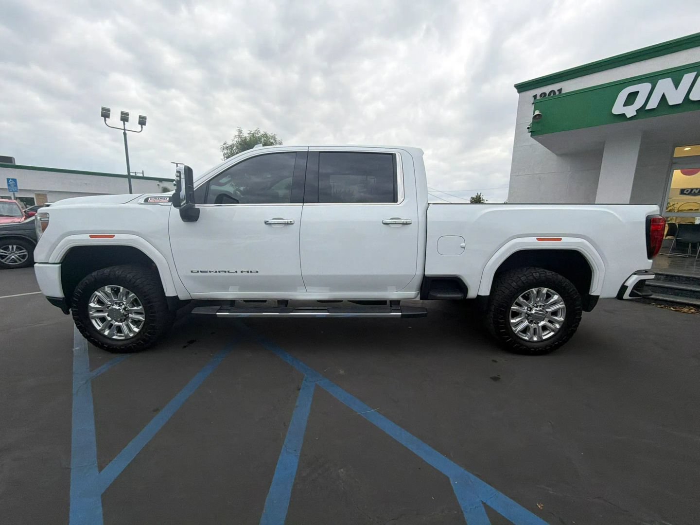 Used 2020 GMC Sierra 2500 Denali w/ Denali Ultimate Package AWD/4WD image 9