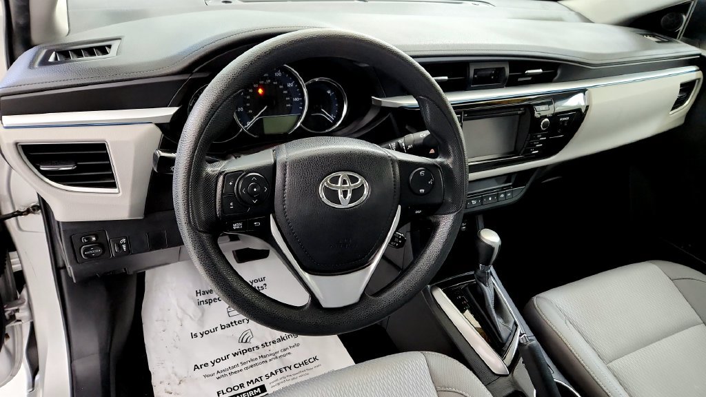 Used 2016 Toyota Corolla LE FWD image 24