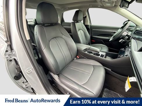 New 2025 Hyundai Sonata Limited FWD image 31