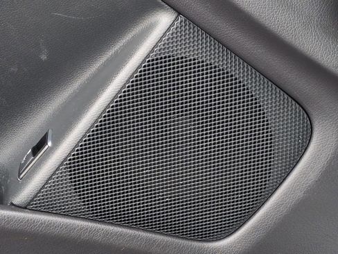 Used 2016 Mercedes-Benz GLA 250 4MATIC image 33