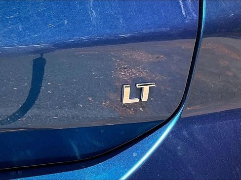 Used 2020 Chevrolet Equinox LT FWD image 21