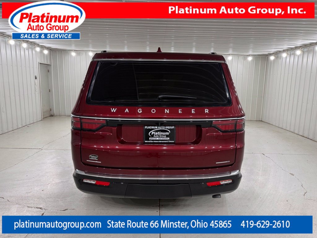 Used 2022 Jeep Wagoneer Series III AWD/4WD image 4