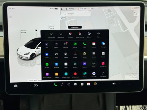 Used 2022 Tesla Model 3 image 23