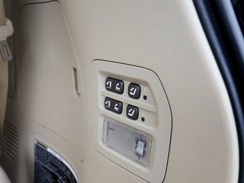 Used 2013 Lexus LX 570 4WD image 46