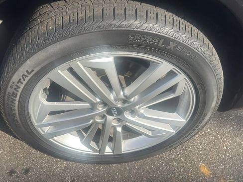 Used 2018 Audi Q5 2.0T Premium Plus w/ Premium Plus Package image 13