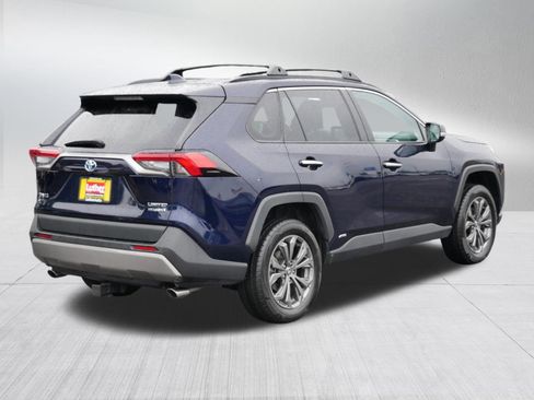 Used 2022 Toyota RAV4 Limited AWD/4WD image 7