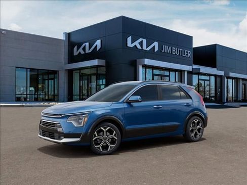 New 2026 Kia Niro SX Touring image 3